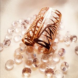 Gold bracelet